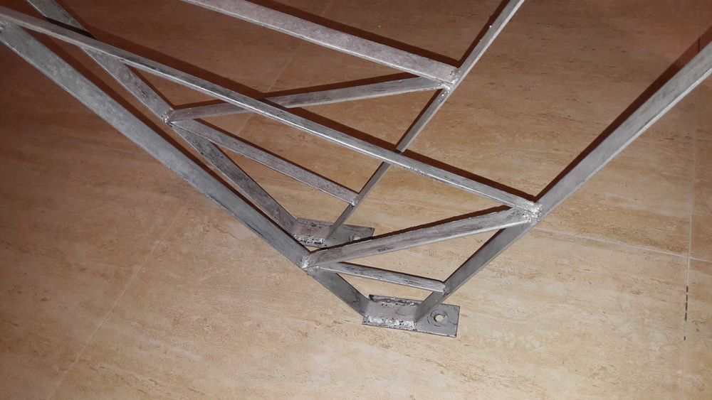 Duże uchwyty metalowe