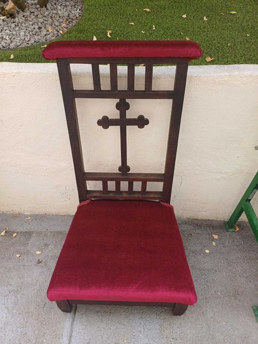 Cadeira Genuflexória