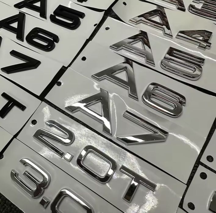 Шильдики Audi A3 A4 A5 A6 A7 Q3 Q5 Q7 RS S TFSI Quattro емблема значок надпис Audi