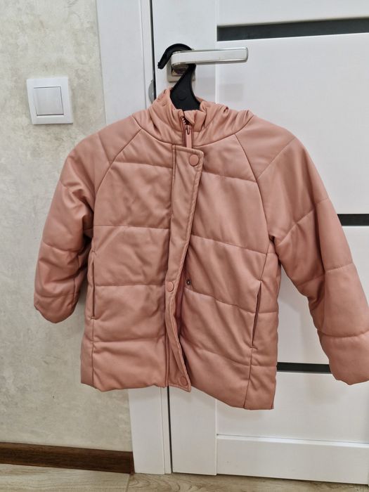 Куртка reserved 122р