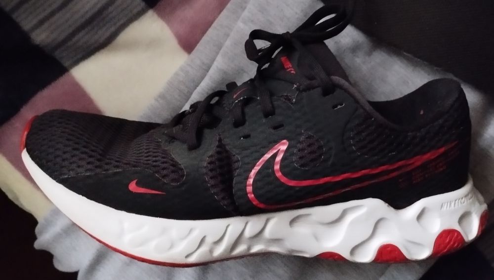 кроссовки Nike Renew Run 2