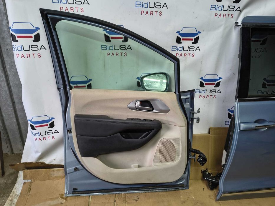 Komplet Drzwi LEWE Przód Tył Chrysler Pacifica PLATINIUM PQA