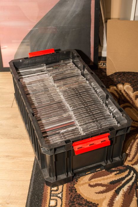 Skrzynka hard case na 90 płyt cd jewel case, okazja