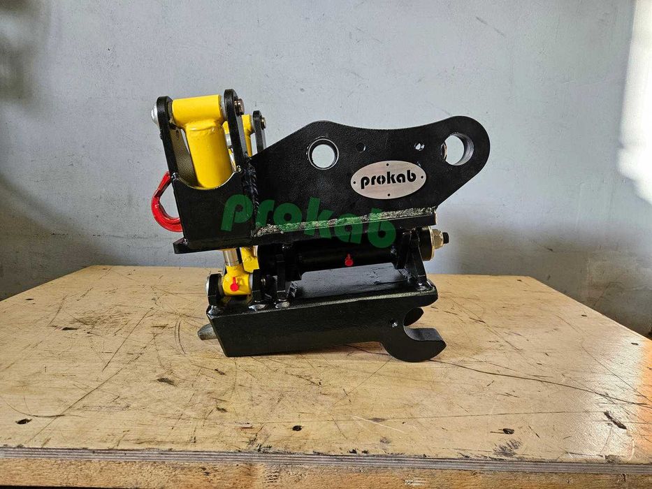 Szybkozłącze wychylne hydrauliczne do minikoparki