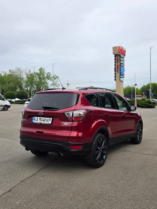 Ford Escape, 2017 р.в., повний привід Titanium: 522 054.90 грн