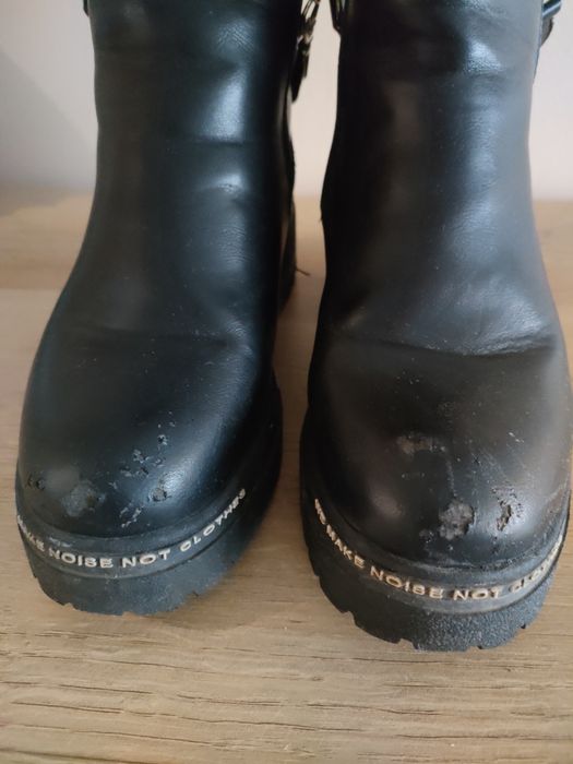 Czarne workery LOVE rozm.36