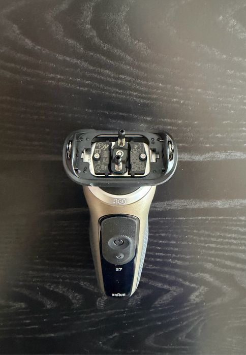 Máquina de Barbear Series 7 72-C1200 S (Dourado) - BRAUN