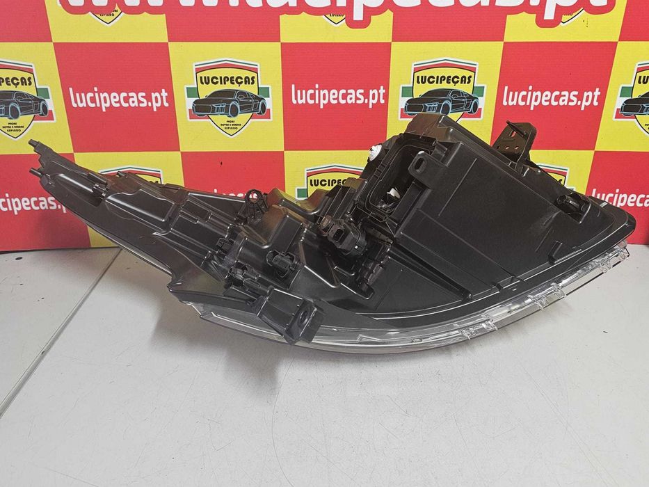 Otica Esquerda Renault Trafic III 2ª Fase | 139274