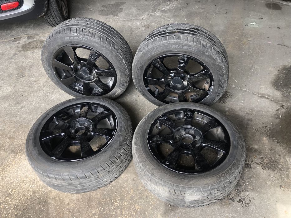 Jantes OZ Racing com 4 pneus novos