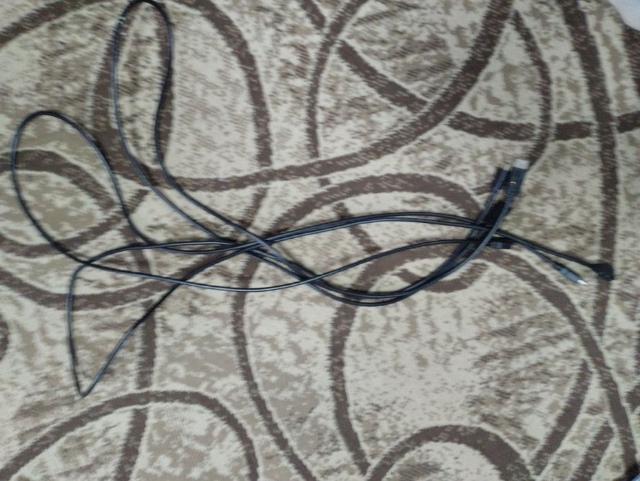 Кабель HDMI
До монітора ігрового Philips 242E1GAJ/00