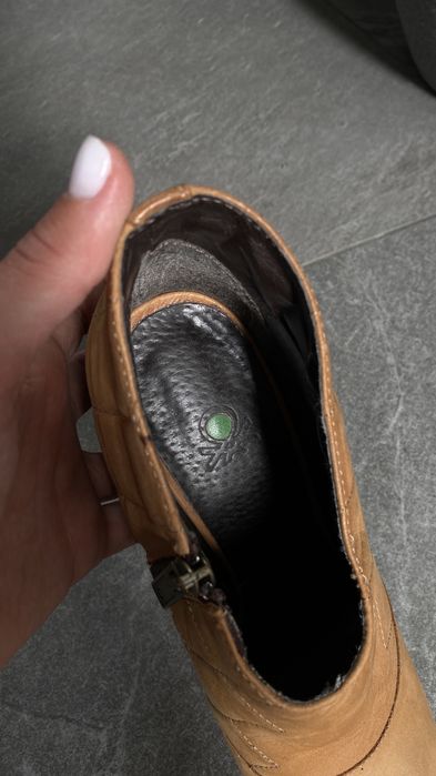 Beneton ботильони