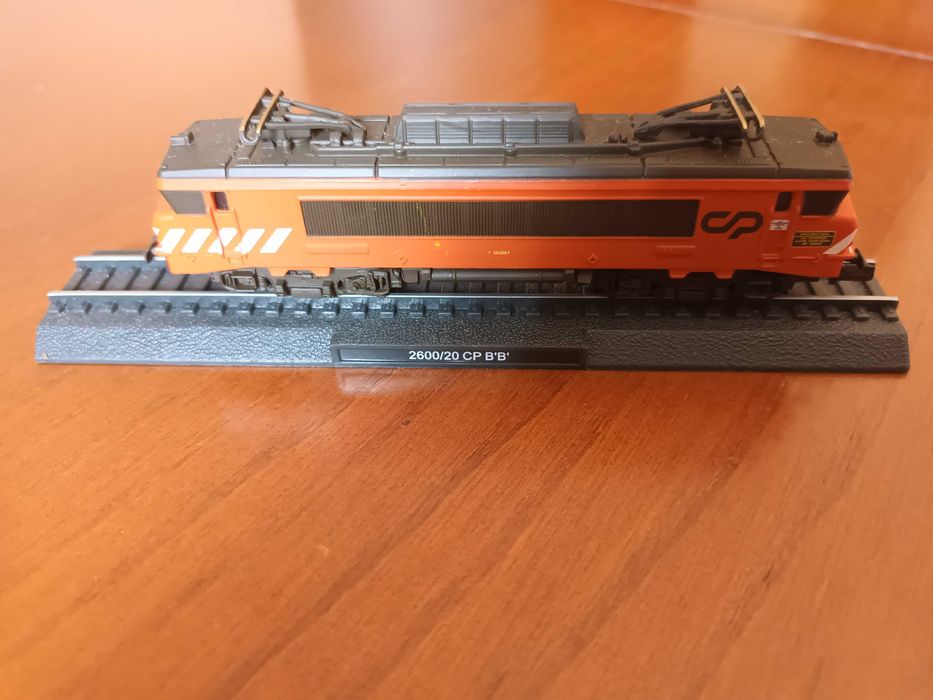 Miniaturas locomotivas tipo H0