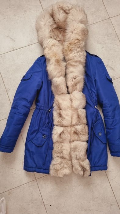 Парка з натуральним хутром  M-L розмір