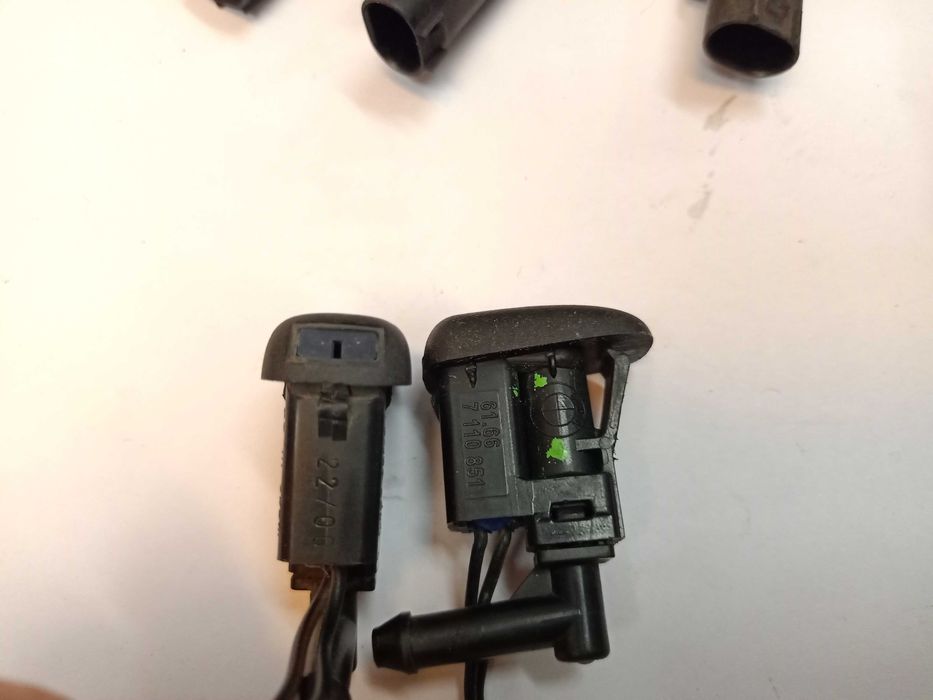 BMW E39 E60 E61 E81 E87 E53 Dysza spryskiwacza podgrzewana na Maskę