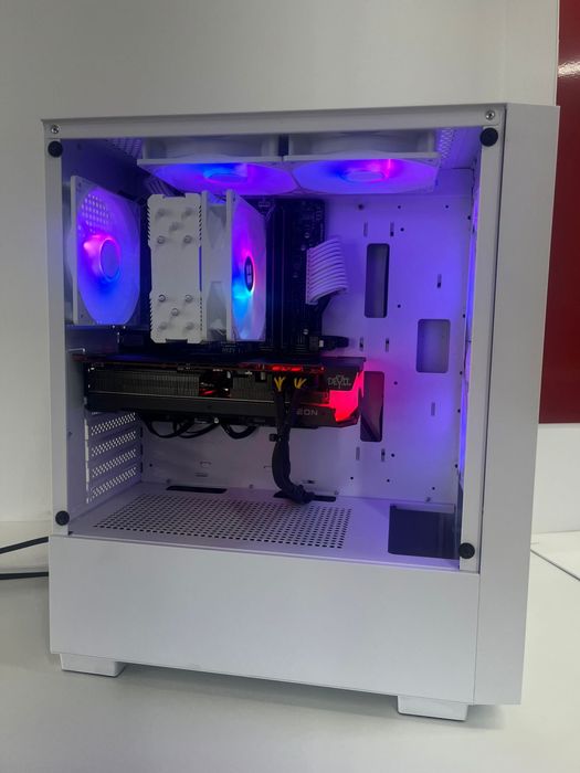 Pc Gaming i5/16gbDDR4/RX6600XT