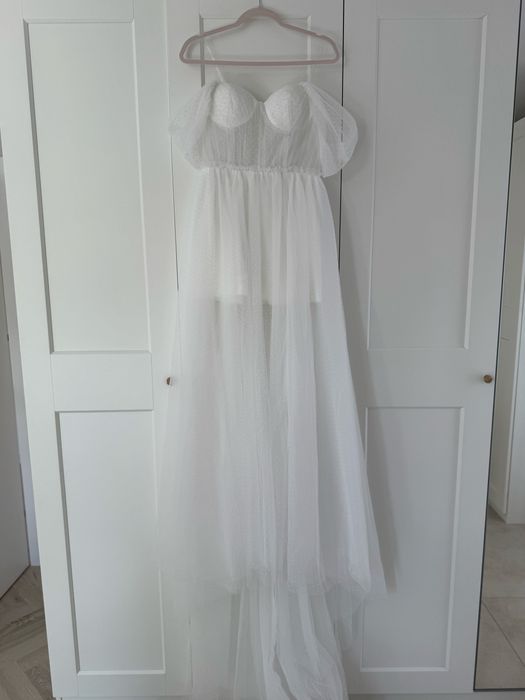 Piękna Suknia ślubna BOHO NOWA