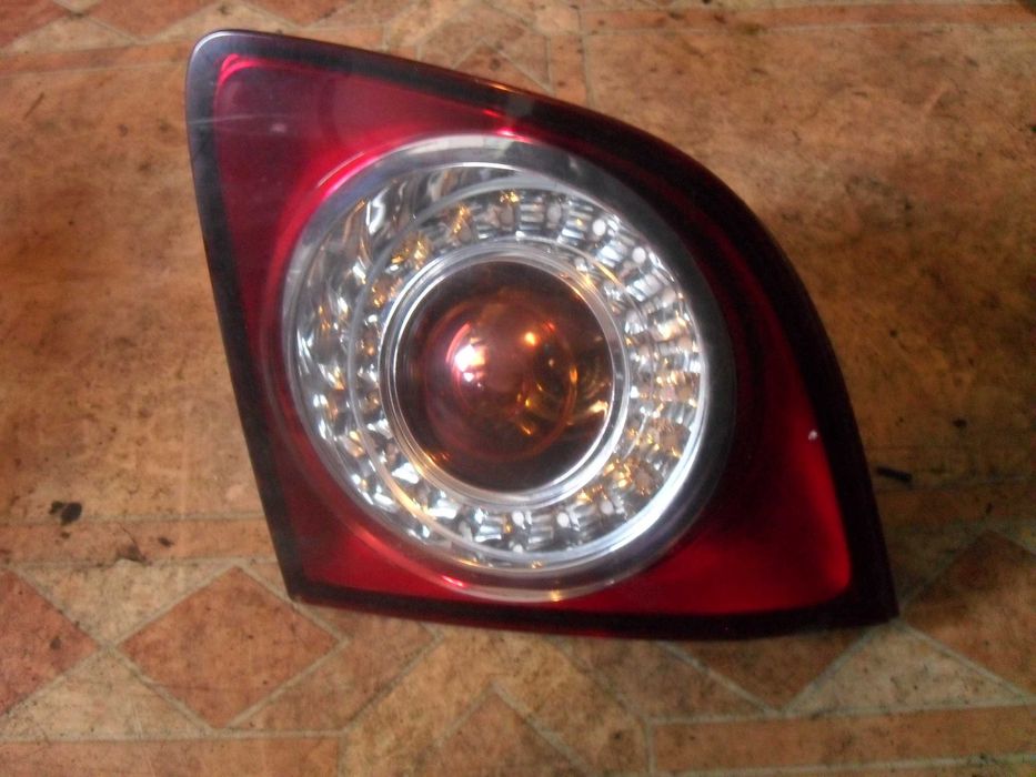 Lampa tylnej klapy vw golf 5 plus strona pasażera