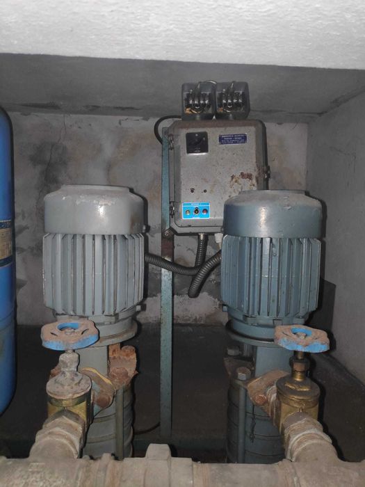 Grupo de pressão – 2 bombas + vaso de expansão + quadro elétrico