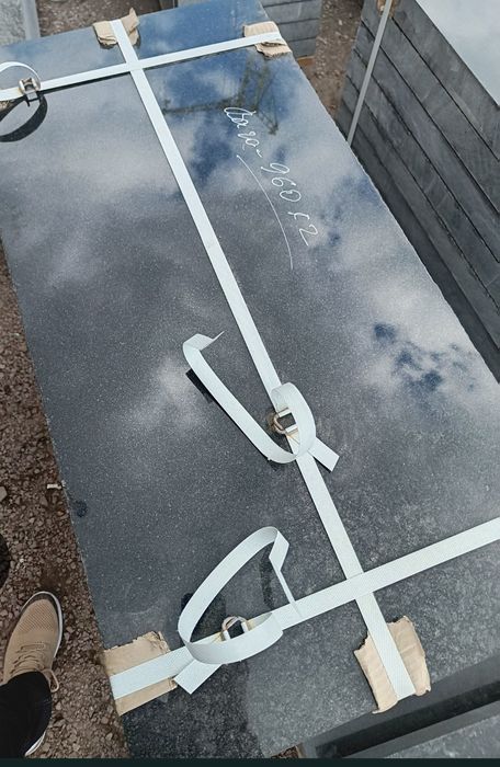 Букинське родовище, пам'ятники, покостівка ,плитка