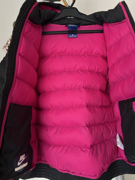 Куртка nike для дівчинки  S 128-137 см
