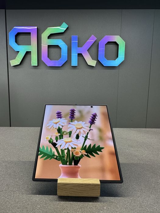 Samsung galaxy fold 7 used