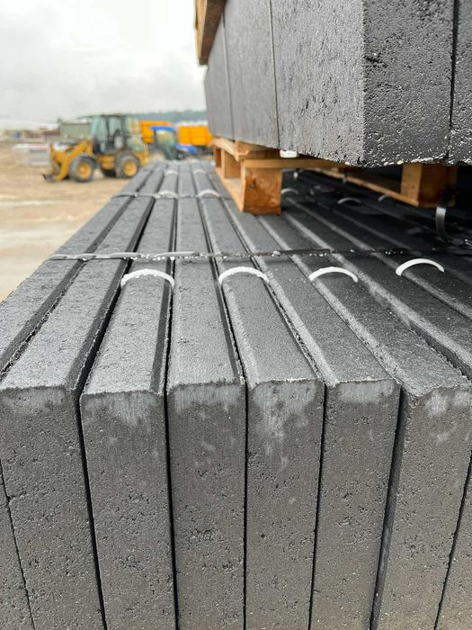 Podmurówka wibroprasowana grafitowa