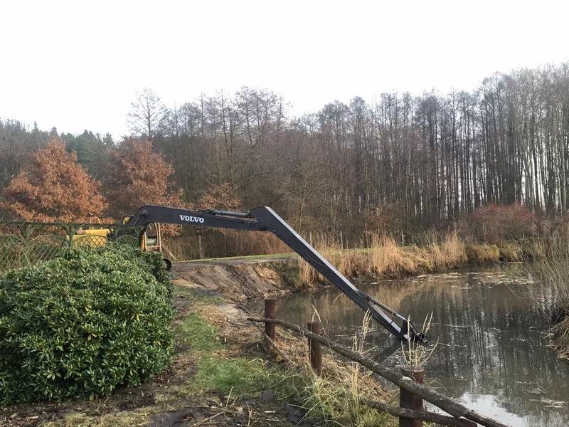 Kopanie stawów, usługi koparką