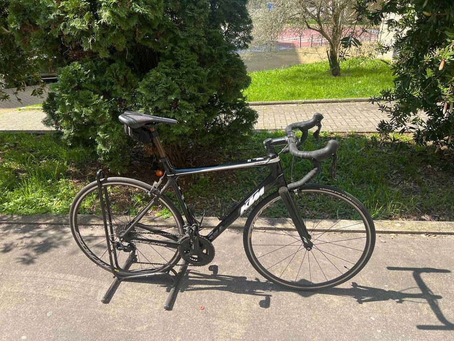 Bicicleta de estrada KTM, Muito Bom estado