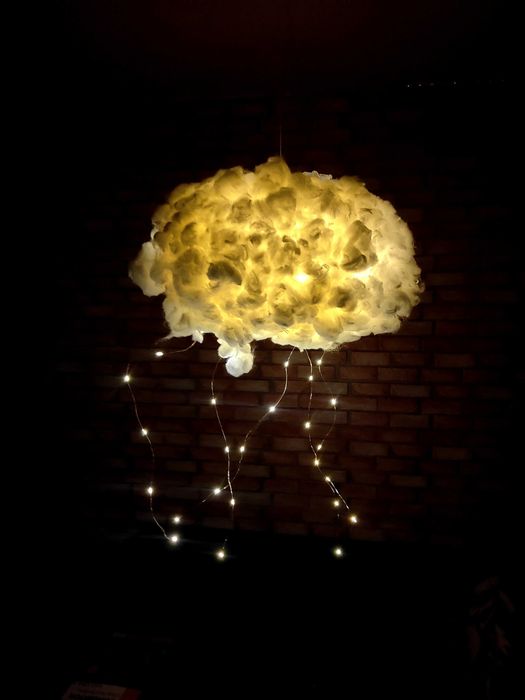 Candeeiro, luz de presença em forma de nuvem
