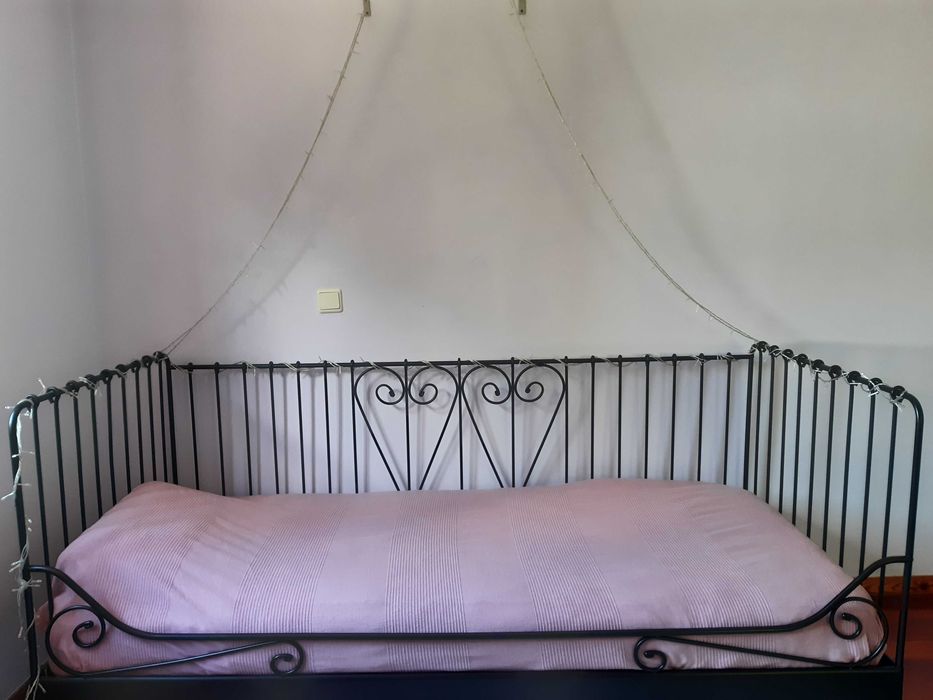 Cama/Sofá Meldal Ikea