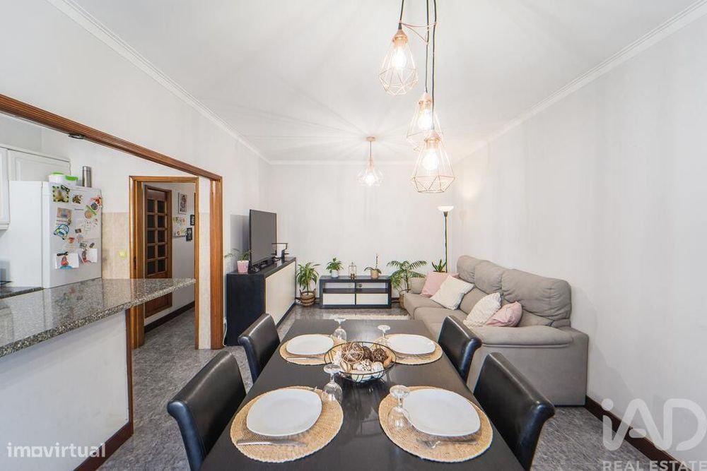 Apartamento T2 em Chafé de 88 m2