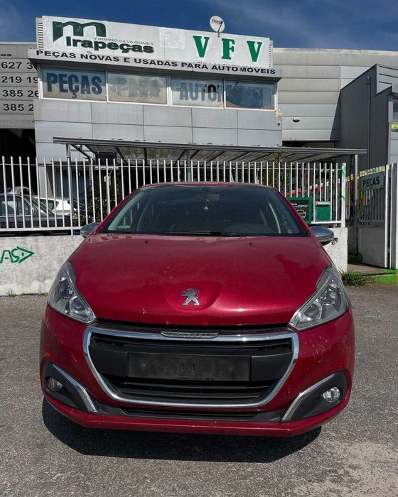 Peugeot 208 de 2015 para peças!