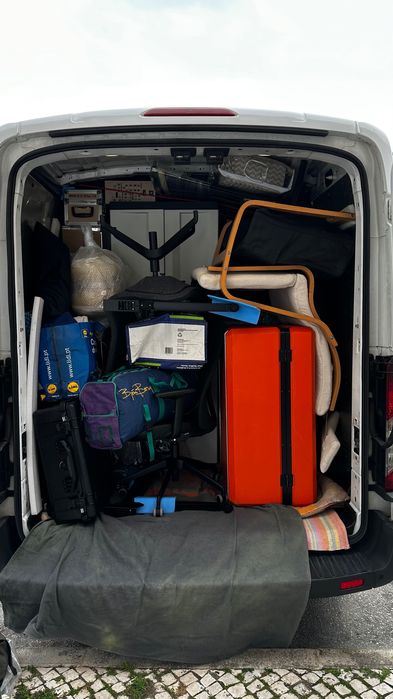 Alugo carrinha de mercadorias com Motorista para mudanças e fretes