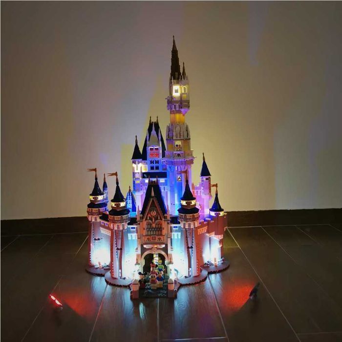 ‼️В КОРОБЦІ‼️Конструктор The Disney Castle / Замок Дісней 71040