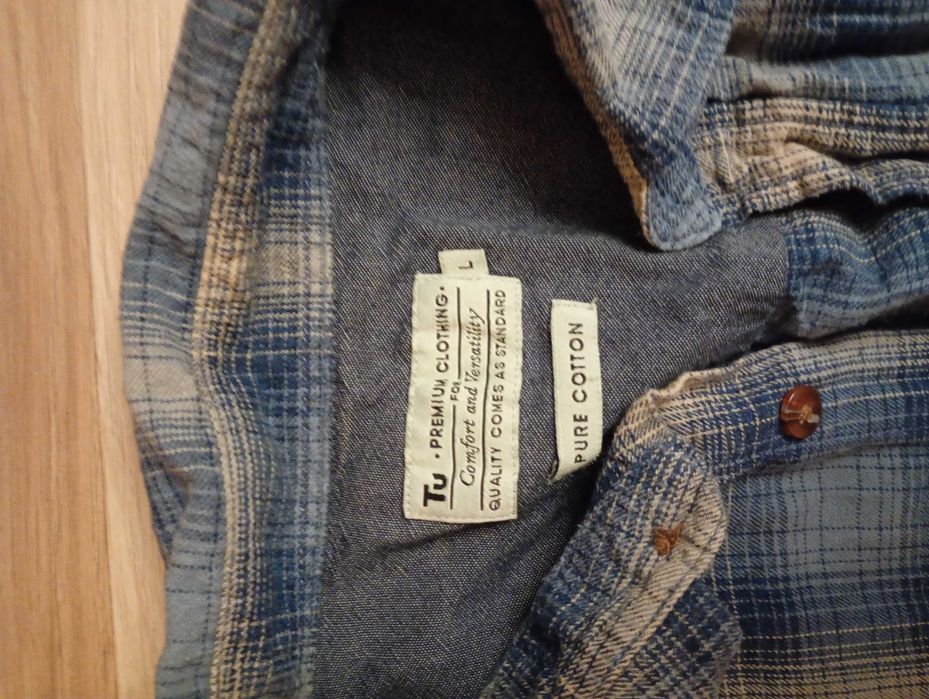 Koszula w kratę tu rozmiar L