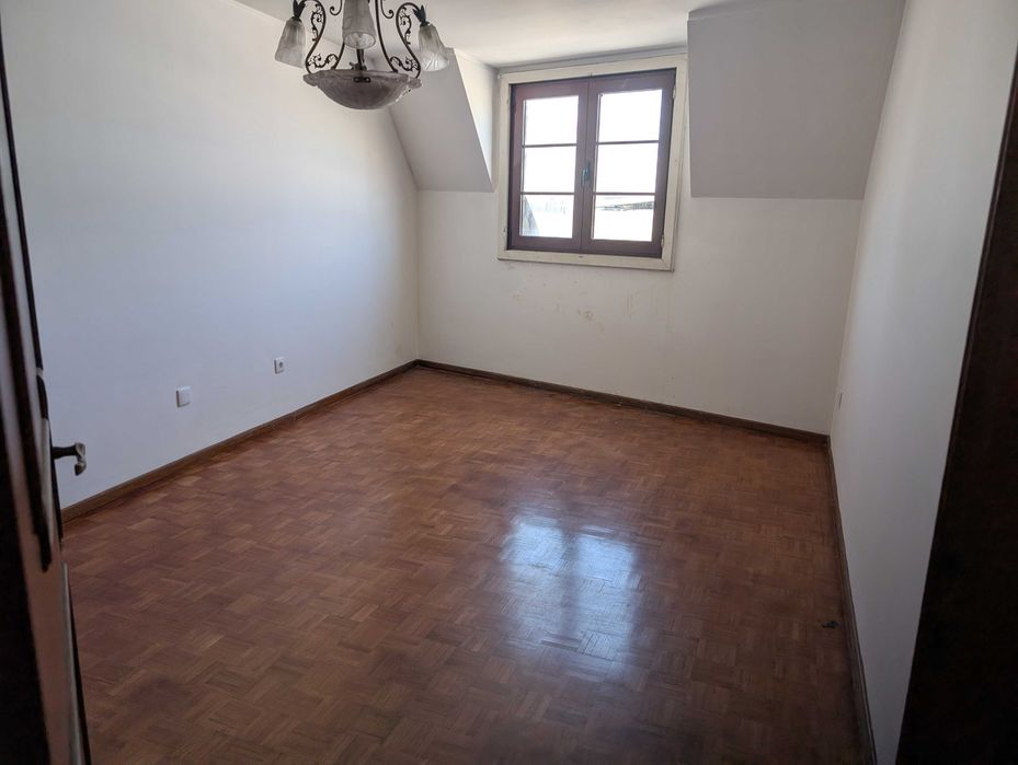 arrendamento apartamento, excelente localização, baixa do Porto, boas áreas, perto de tudo e com transportes para qualquer lado