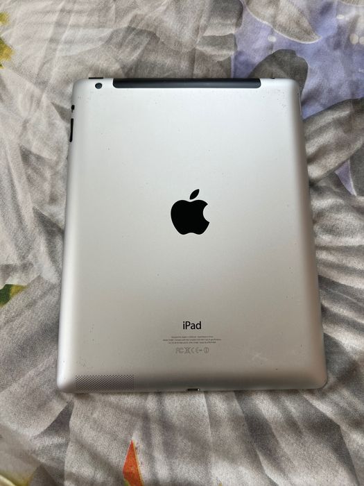 iPad 4 32GB sim 4G планшет полностью рабочий