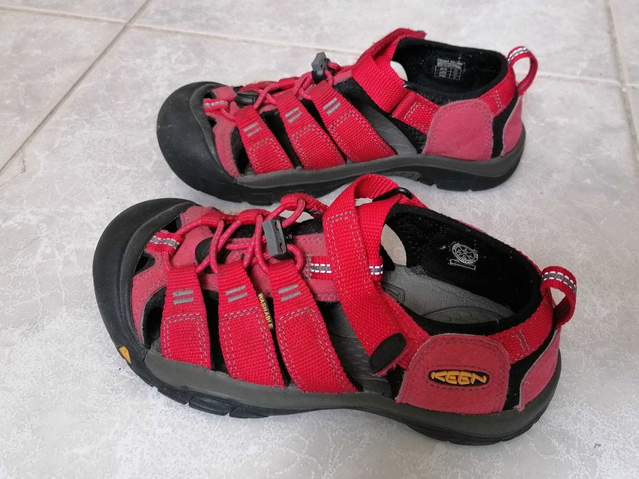 Sandálias KEEN criança unissexo tam. 34,                 15€