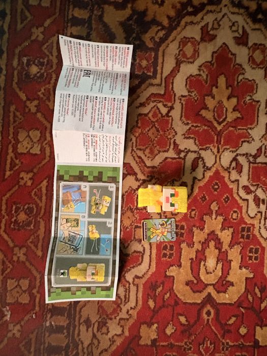 Figurka kolekcjonerska minecraft kinderjoy golden armour alex