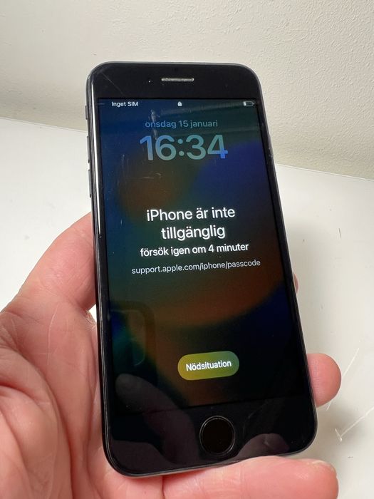 Iphone se 2020 під ремонт #1159