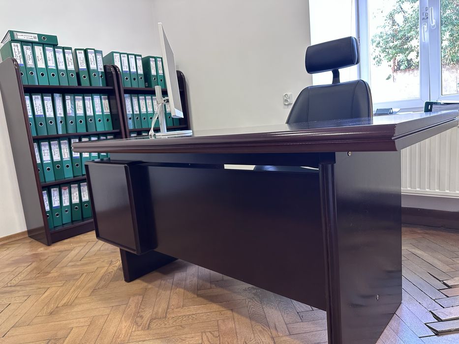 Drewniane biurko 160 cm x 75 cm idealne do biura
