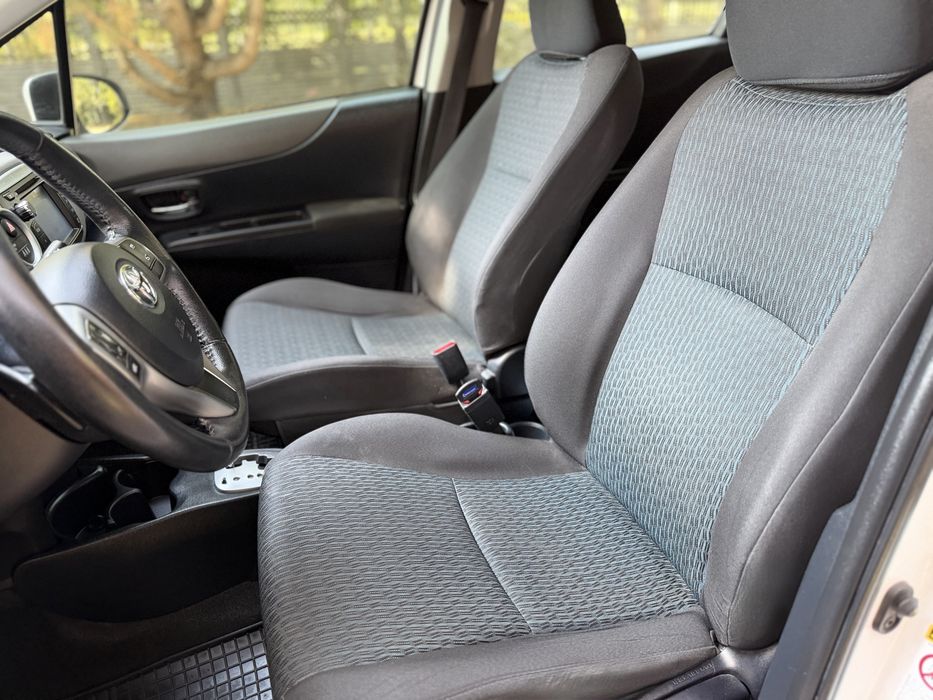 Toyota Yaris 2012 АВТОМАТ!!