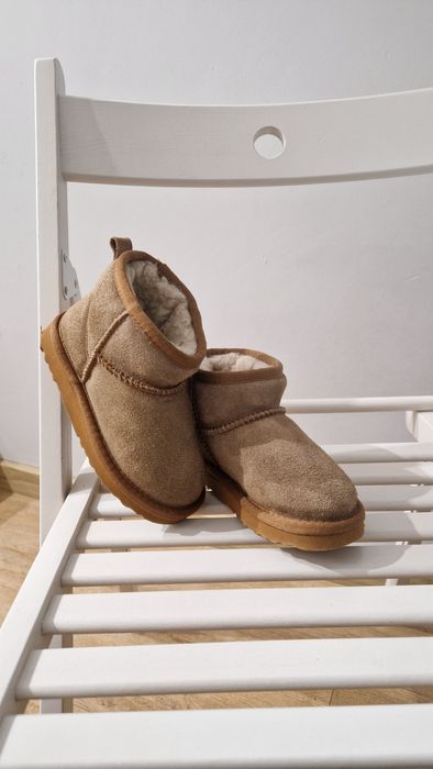 Buty śniegowce zimowe ocieplane botki wełniane typu ugg