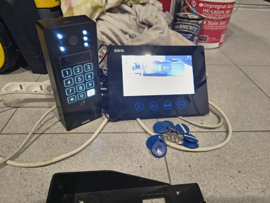 Wideofon WiFi EURA z kasetą i RFiD