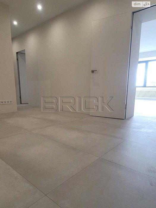 Продаж 3-к квартиру 101 кв.м Бульвар Лесі Українки 21а Ст. метро 5 хв. пішки