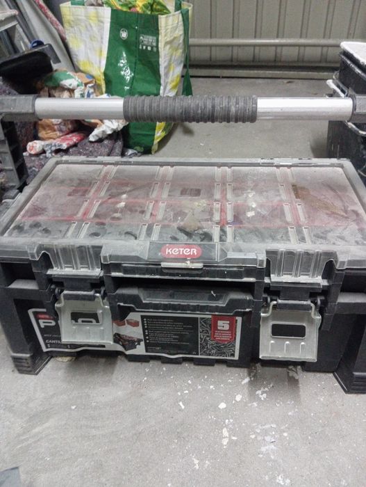 Mala para farrementas com organizador