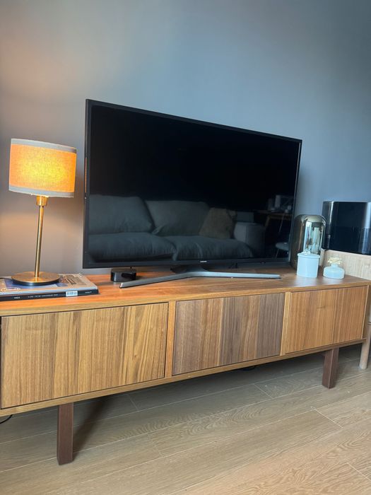 Móvel STOCKHOLM TV efeito Madeira IKEA