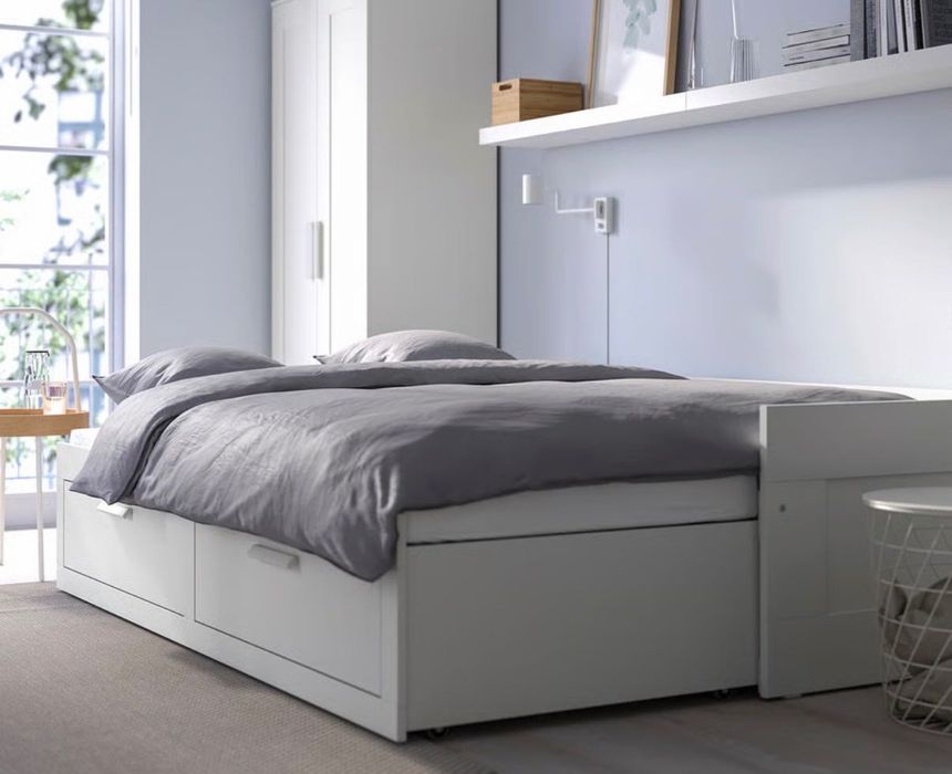 Cama individual e de casal com os 2 colchões