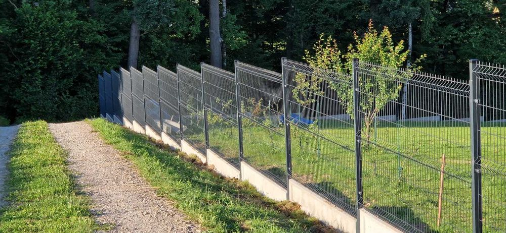 Ogrodzenie panelowe z podmurówka panel h123 fi4 52zł TĘGOBORZE