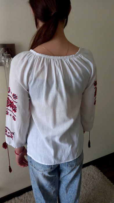 Вишиванка для дівчинки